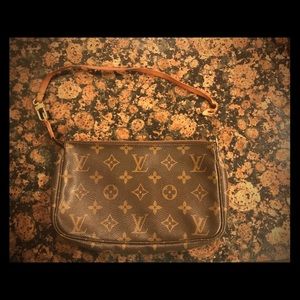 Authentic Louis Vuitton Purse